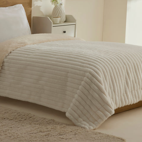 Karaca Stripe Sherpa Weiße Decke 150x200
