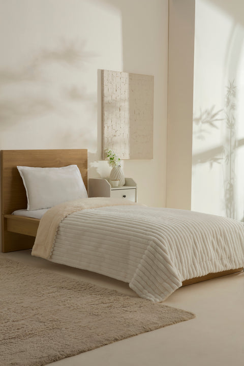 Karaca Stripe Sherpa Weiße Decke 150x200