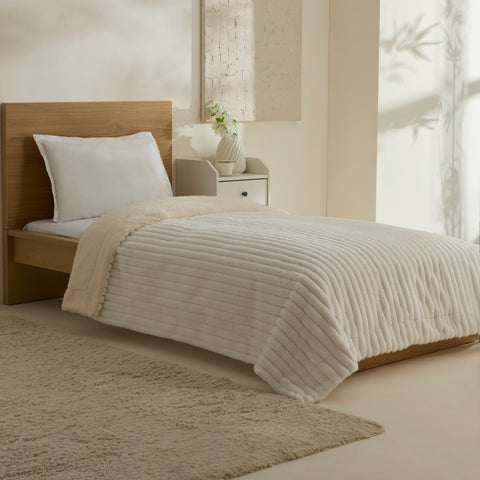 Karaca Stripe Sherpa Weiße Decke 150x200