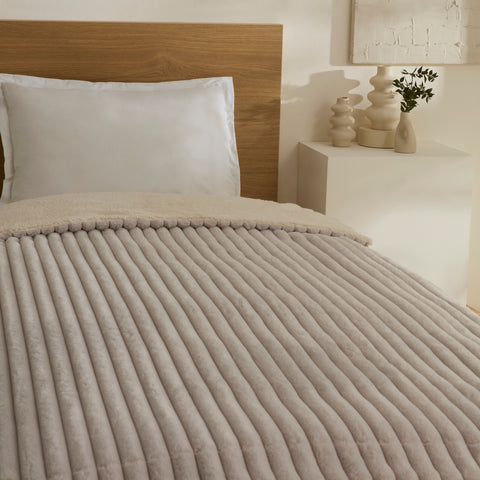 Karaca Stripe Sherpa Graue Decke 150x200