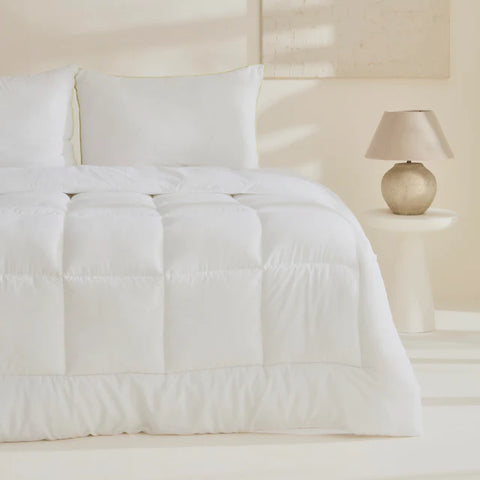 Karaca Basic Microfiber Decke Weiß 135x200