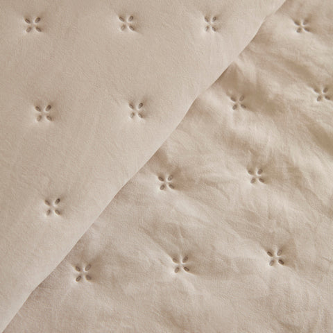 Breezy Bedspread Beige 230x240 cm