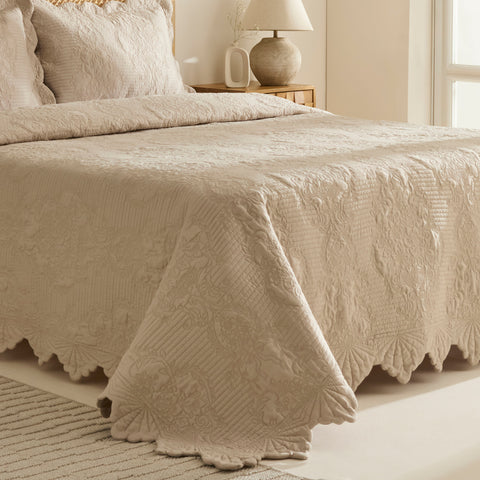 Camille Bedspread Set Beige 230x240 Cm + 2 (50x70 Cm)