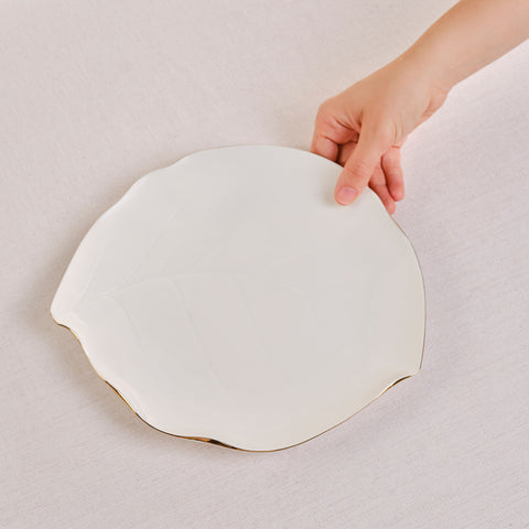 Karaca x Müge Anlı Altın Servis Tabağı 27 Cm