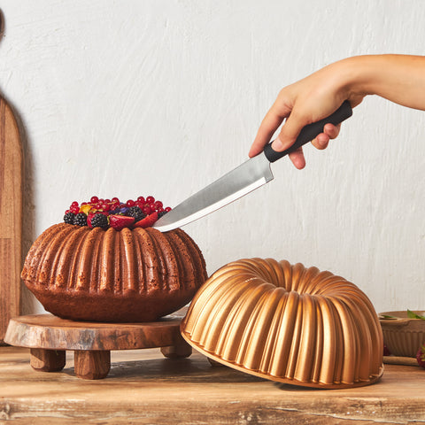 Karaca Cake Pro Geschnittene Goldguss-Kuchenform
