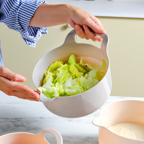 Karaca x Refika Gadgets 4-Piece Mixing Bowl Set