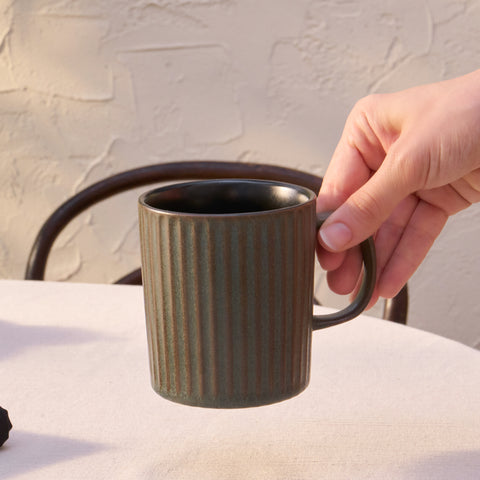 Karaca Cervantes Stoneware Becher, 380ml, Grün