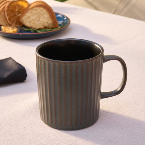 Karaca Cervantes Stoneware Becher, 380ml, Grün