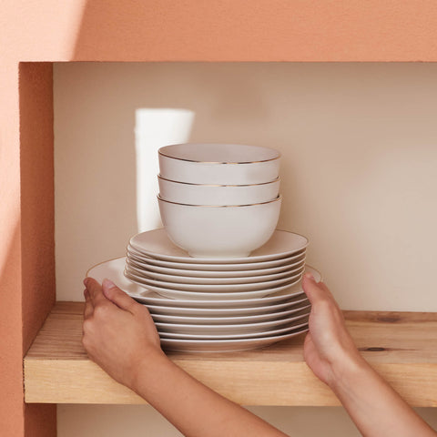 Karaca Elegance Bone Esbelto 53-teiliges Tafelservice für 12 Personen – Gold