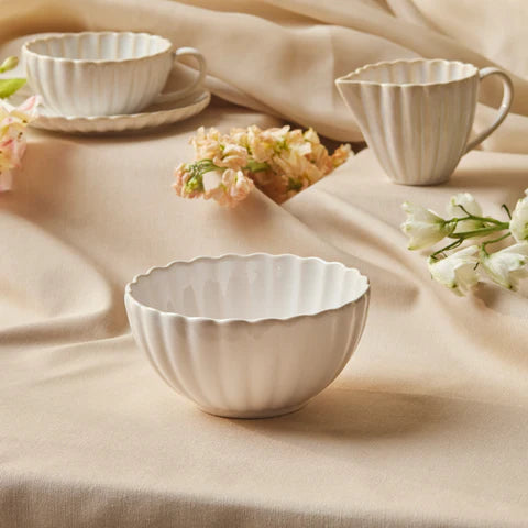 Karaca New Daisy Müsli-/Suppenschale aus Steinzeug mit Reaktivglasur, 15,5 cm, Weiß