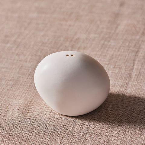Karaca New White Galactic Pepper Shaker