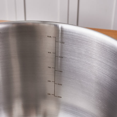 Karaca Elite Edelstahl-Induktions-Kochtopf mit Deckel, 30 cm, Silber
