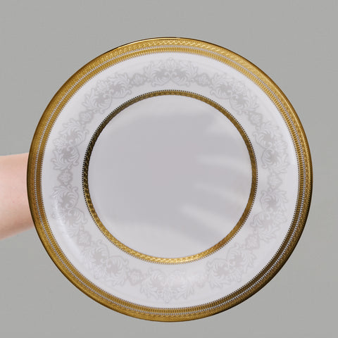Karaca Royal Bone China Charlotte 55-Piece Dinner Set for 12 People, Gold