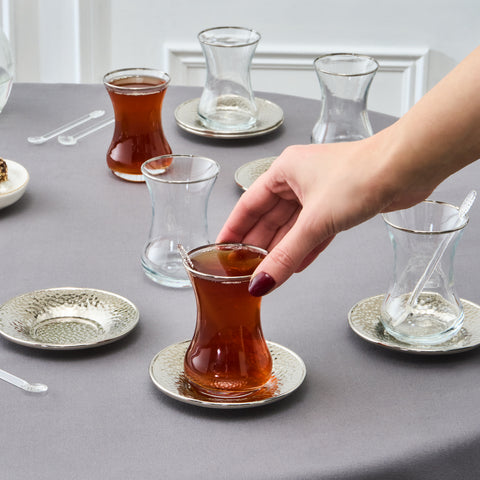 Karaca Ada Platin 18-teiliges Teeservice für 6 Personen