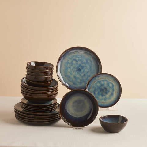 Karaca Leia Reactive 24-Piece Dinner Set for 6 People

