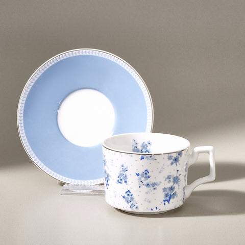 Karaca Jardin Bone-China Teetassen- und Untertassen-Set, 4-teilig, für 2 Personen, 230 ml, Blau