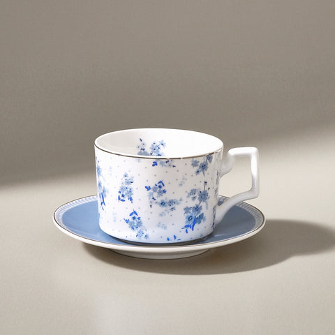 Karaca Jardin Bone-China Teetassen- und Untertassen-Set, 4-teilig, für 2 Personen, 230 ml, Blau