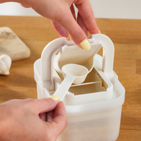 Karaca Spoonsafe Storage Container With Spoon