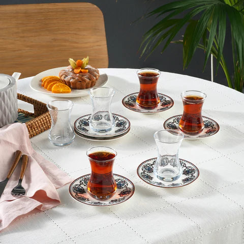 Karaca Nakkas 12-teiliges Türkisches Teeset aus Bone China für 6 Personen, 130 ml, Rot