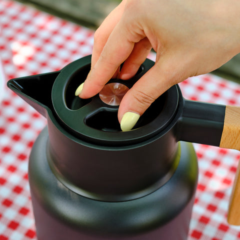 Karaca Corelock Paslanmaz Çelik Termos, 1,6 L, Siyah
