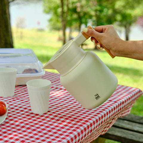 Karaca Corelock Paslanmaz Çelik Termos, 1,6 L, Krem