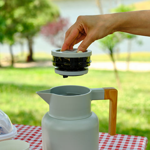 Karaca Corelock Paslanmaz Çelik Termos, 1,6 L, Açık Gri