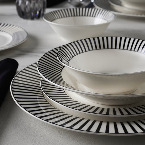 Karaca x Beşiktaş Licensed Forever Bone 24-Piece Dinnerware Set for 6