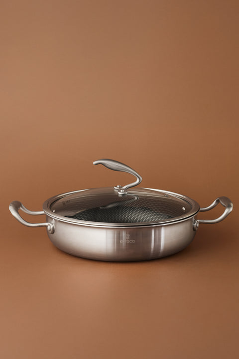 Karaca 5Ply PowerSteel 316+ Edelstahl-Induktions-Schmortopf mit Deckel, 28 cm, Silber