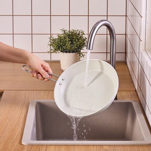 Karaca Granite Whitestone 7 Parça Yapışmaz İndüksiyon Tencere Seti Beyaz