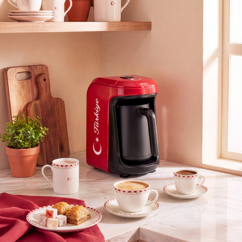 Karaca Hatır Hüps Türkiye – 5-Cup Turkish Coffee Machine with Milk Function and National Anthem, Flag Red