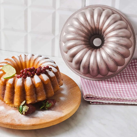 Karaca Lina Geschnittene Rosegold Gießen Kuchenform 25,5 cm