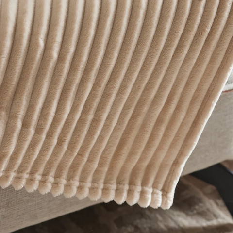Karaca Ruby Stripe, Wellsoft TV-Decke, Ecru