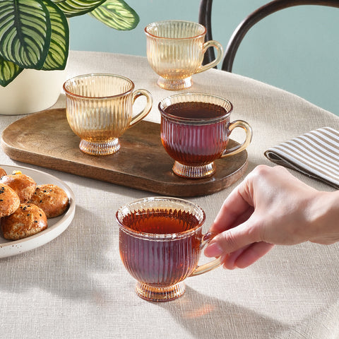 Karaca Maya Glas-Teetassen-Set für 4 Personen, 200ML